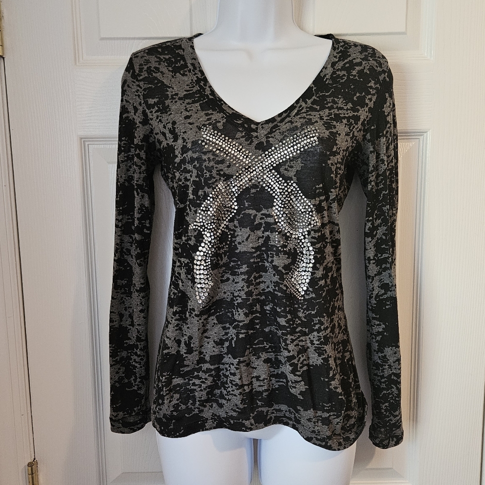🔥Crossed Revolver Rhinestone Long Sleeve Tee Size Small